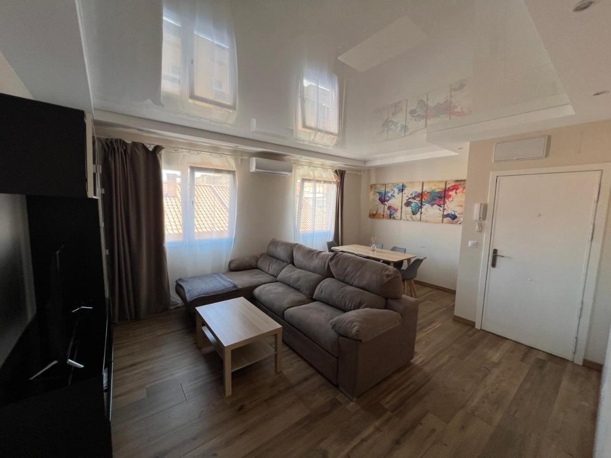 Genuar Apartments Malaga Center. Free Parking Екстер'єр фото