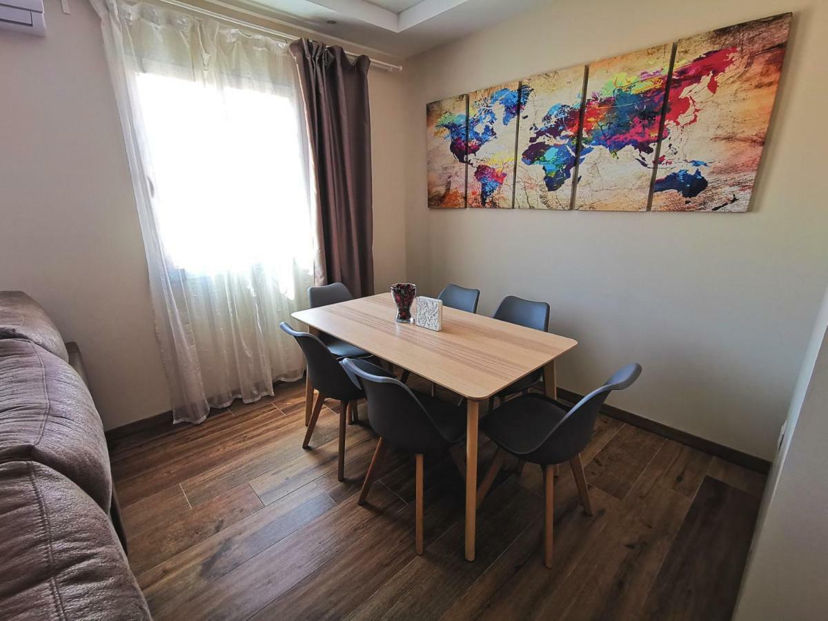Genuar Apartments Malaga Center. Free Parking Екстер'єр фото